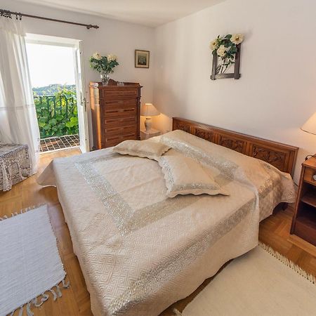 Villa Blanka Žrnovnica Buitenkant foto